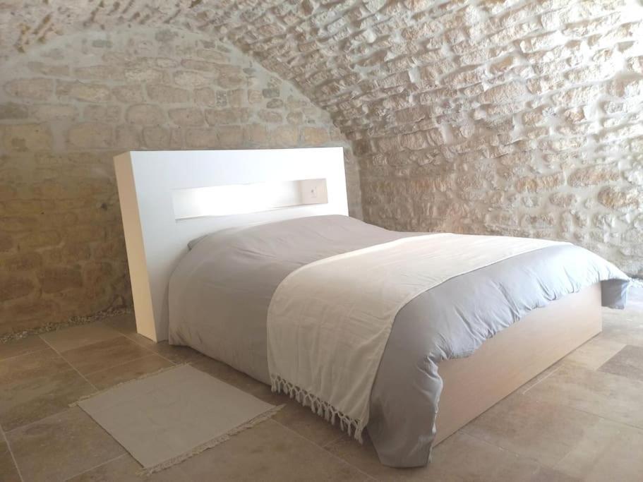 Le Clos Du Rempart - 2 A 4 Pers. Saint-Restitut Экстерьер фото