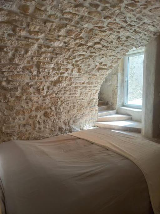 Le Clos Du Rempart - 2 A 4 Pers. Saint-Restitut Экстерьер фото